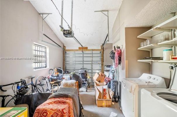 Garage, Interior, Washer