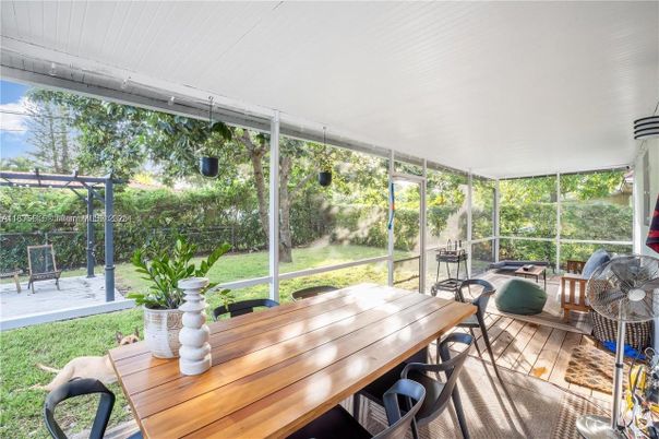 Dining room, Interior, Sun Room, Wood Texture Flooring