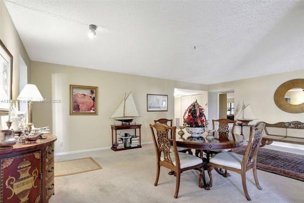 Dining room, Interior