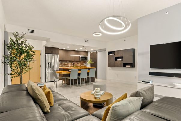 Dining room, Interior, Kitchen, Living room, Pendant Lights, Recessed Lighting, Stainless Steel Appliances