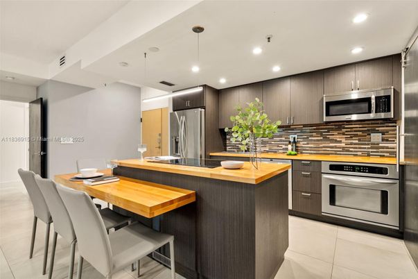Interior, Kitchen, Pendant Lights, Recessed Lighting, Stainless Steel Appliances