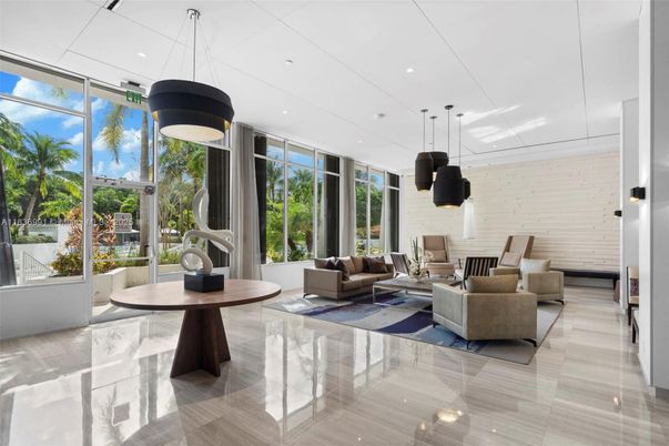 Interior, Living room, Pendant Lights, Recessed Lighting