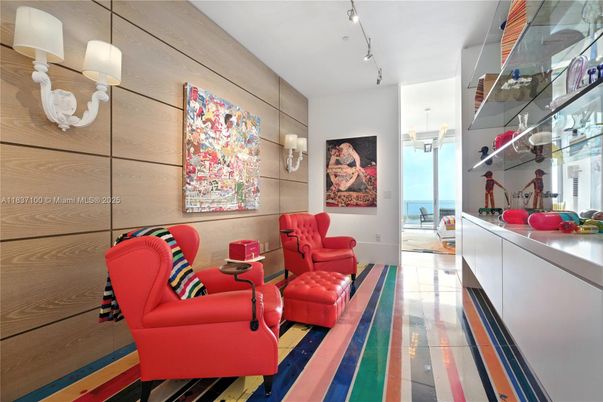 Interior, Living room, Water