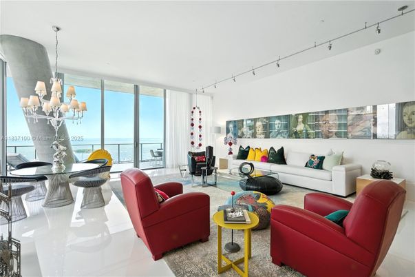 Chandelier, Interior, Living room, Water