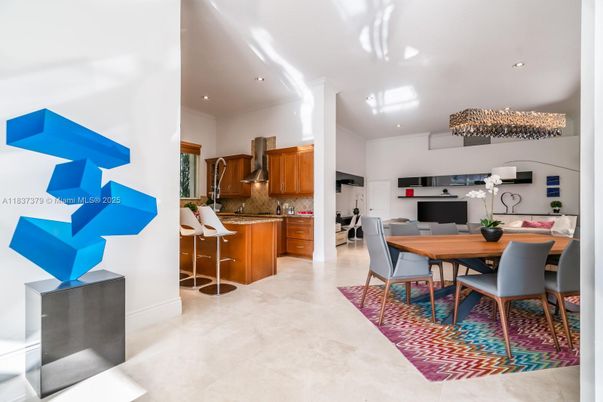 Dining room, Interior, Kitchen, Recessed Lighting