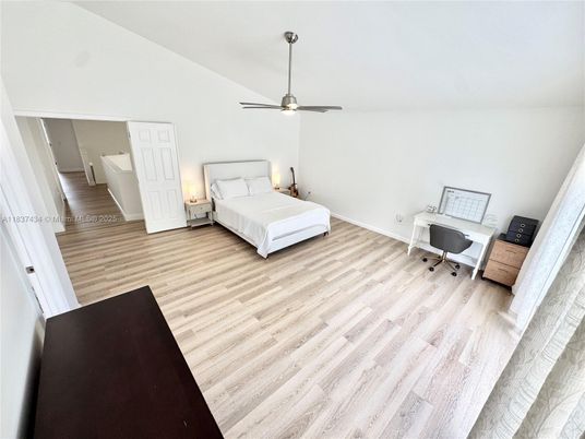 Bedroom, Home Office, Interior, Wood Texture Flooring