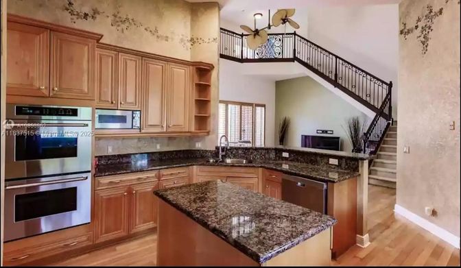 Interior, Kitchen, Wood Texture Flooring