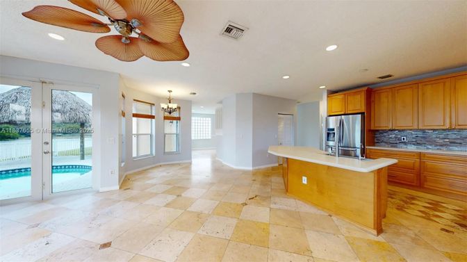 Chandelier, Interior, Kitchen, Recessed Lighting, Stainless Steel Appliances