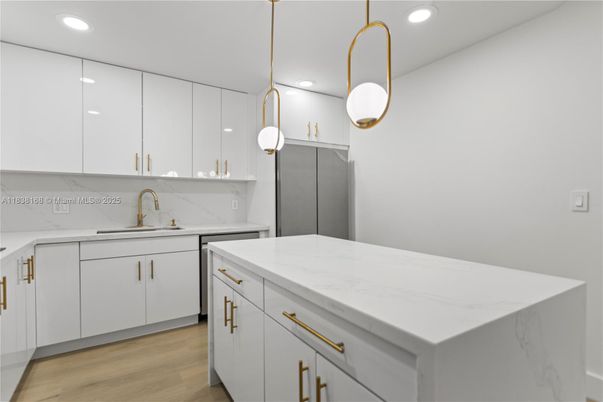 Interior, Kitchen, Pendant Lights, Recessed Lighting, Wood Texture Flooring