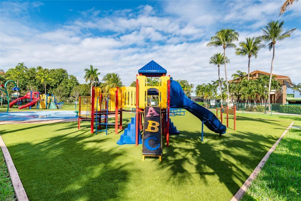 Backyard, Exterior, Playground