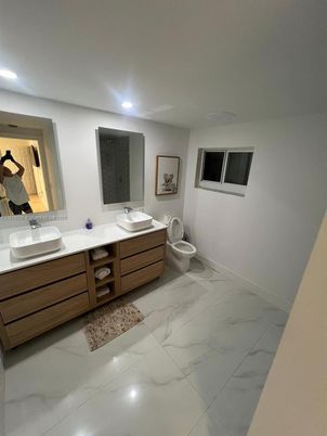 Bathroom, Dual Sink Vanities, Interior, Marble, Recessed Lighting