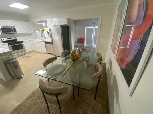 Dining room, Interior, Kitchen, Recessed Lighting, Stainless Steel Appliances