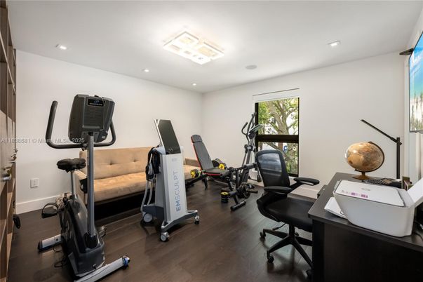 Fitness Equipment, Home Office, Interior, Recessed Lighting, Wood Texture Flooring