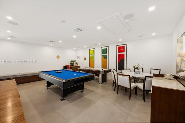 Billiard Table, Dining room, Game Room, Interior, Recessed Lighting