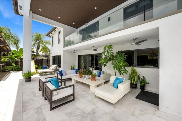 Exterior, Recessed Lighting