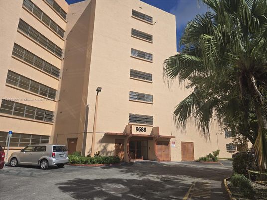 Exterior, Facade, Condo Building