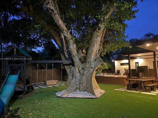 Backyard, Exterior, Playground