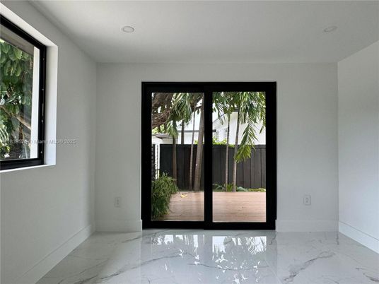 Empty room, Interior, Marble, Recessed Lighting