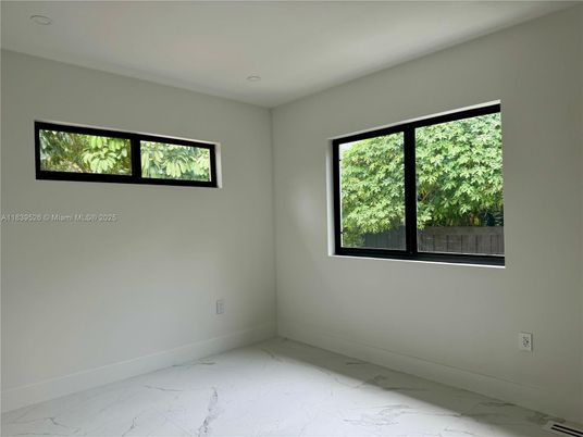 Empty room, Interior, Marble, Recessed Lighting