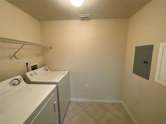 Interior, Utility Closets, Washer