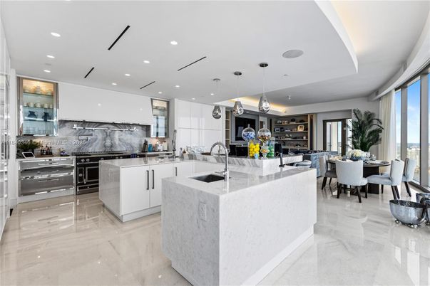 Dining room, Interior, Kitchen, Marble, Pendant Lights, Recessed Lighting, Stainless Steel Appliances