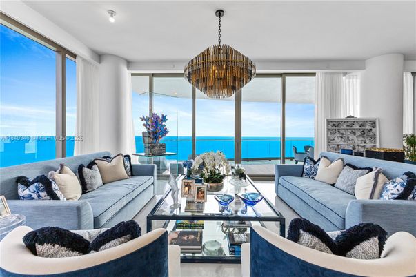 Chandelier, Interior, Living room, Water