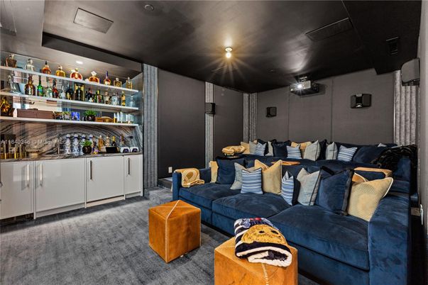 Interior, Living room, Projection Screen, Recessed Lighting, Theatre Room