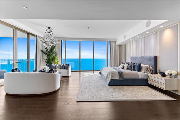 Bedroom, Interior, Living room, Recessed Lighting, Water, Wood Texture Flooring