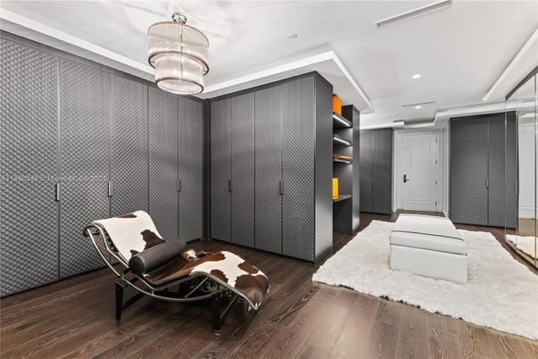 Interior, Pendant Lights, Recessed Lighting, Wood Texture Flooring