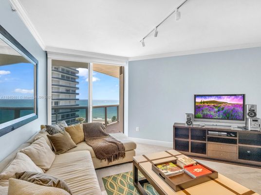Interior, Living room, Water