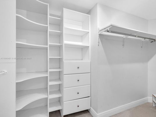 Interior, Walk-in Closets
