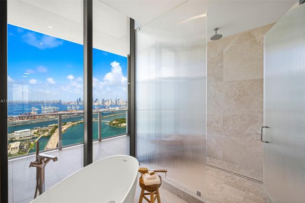 Bathroom, Free Standing Baths, Interior, Water