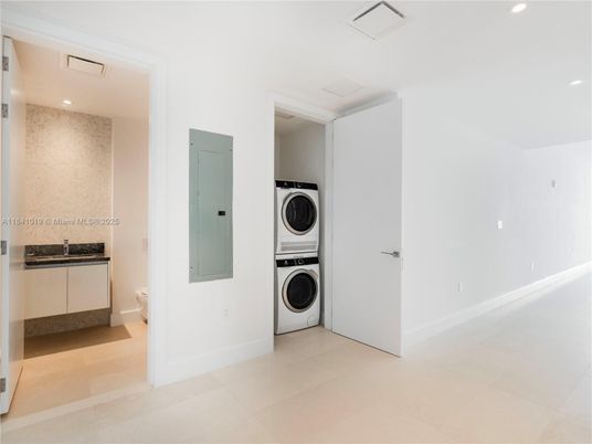 Bathroom, Interior, Recessed Lighting, Utility Closets, Washer