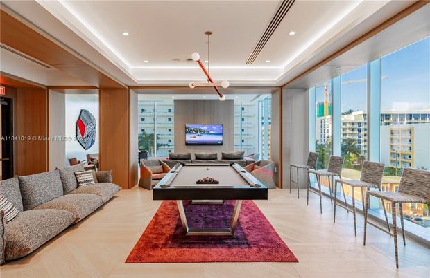 Billiard Table, Game Room, Interior, Living room, Pendant Lights, Recessed Lighting, Wood Texture Flooring