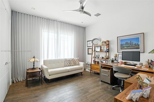 Home Office, Interior, Recessed Lighting, Wood Texture Flooring