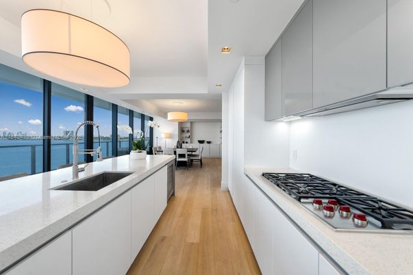 Dining room, Interior, Kitchen, Recessed Lighting, Water, Wood Texture Flooring