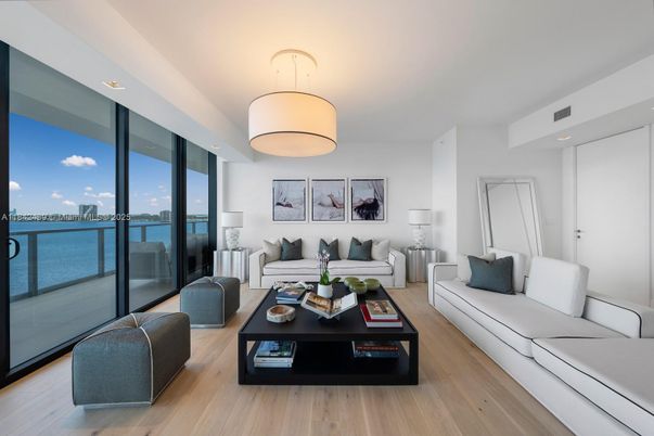 Interior, Living room, Recessed Lighting, Water, Wood Texture Flooring