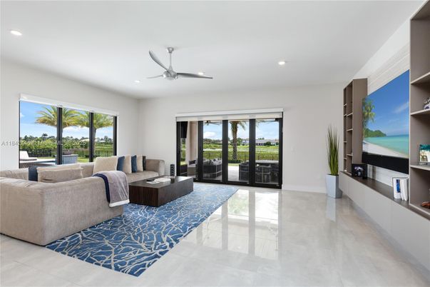 Interior, Living room, Recessed Lighting, Water