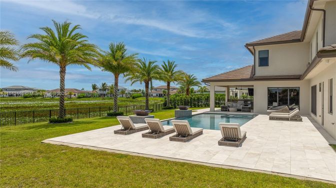 Backyard, Exterior, Pool
