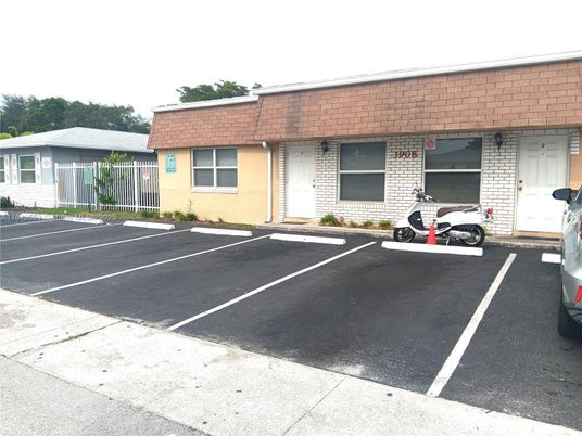 Exterior, Fitness Equipment