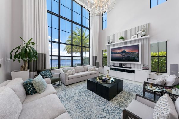 Chandelier, Interior, Living room, Water