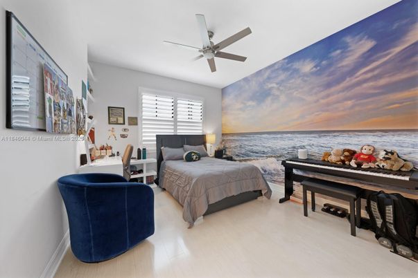 Bedroom, Interior, Water, Wood Texture Flooring