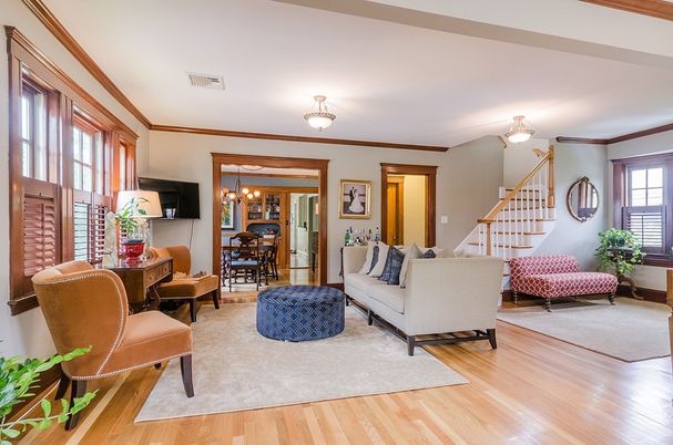 Chandelier, Dining room, Interior, Living room, Wood Texture Flooring