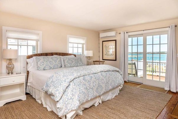 Bedroom, Interior, Water, Wood Texture Flooring