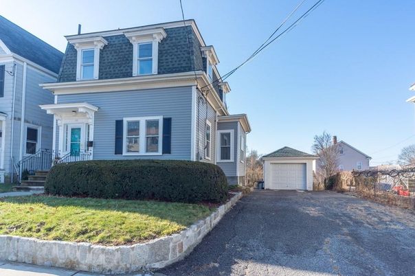 Detached Garage, Exterior, Facade, American Foursquare