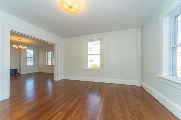 Chandelier, Empty room, Interior, Wood Texture Flooring