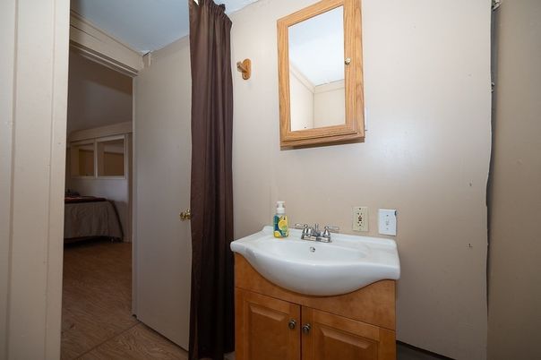 Bathroom, Bedroom, Interior
