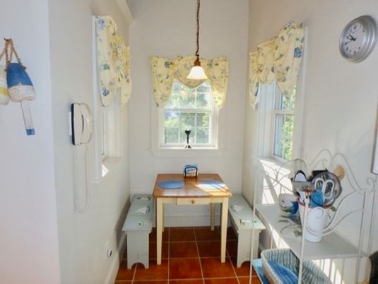 Interior, Ceramic Tile, Pendant Lights