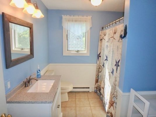 Interior, Bathroom, Ceramic Tile
