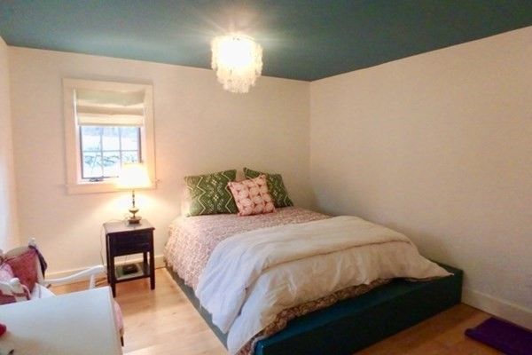Interior, Bedroom, Wood Texture Flooring, Chandelier